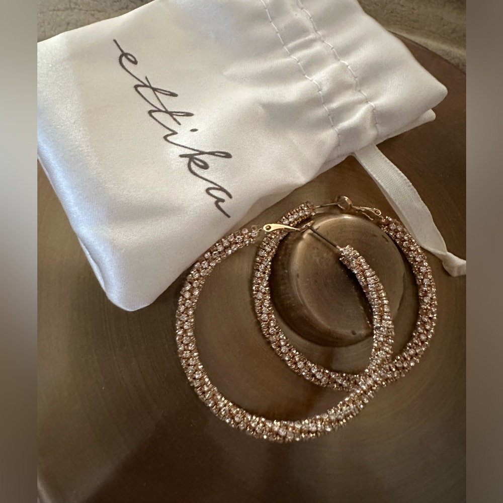 Ettika juicy scoop earrings